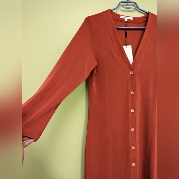 𝅺NWT Emerson Fry V neck long Button Up Maxi dress in rust / spice - Picture 7 of 13